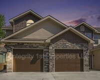 Building Photo - 8831 N Helena Ave