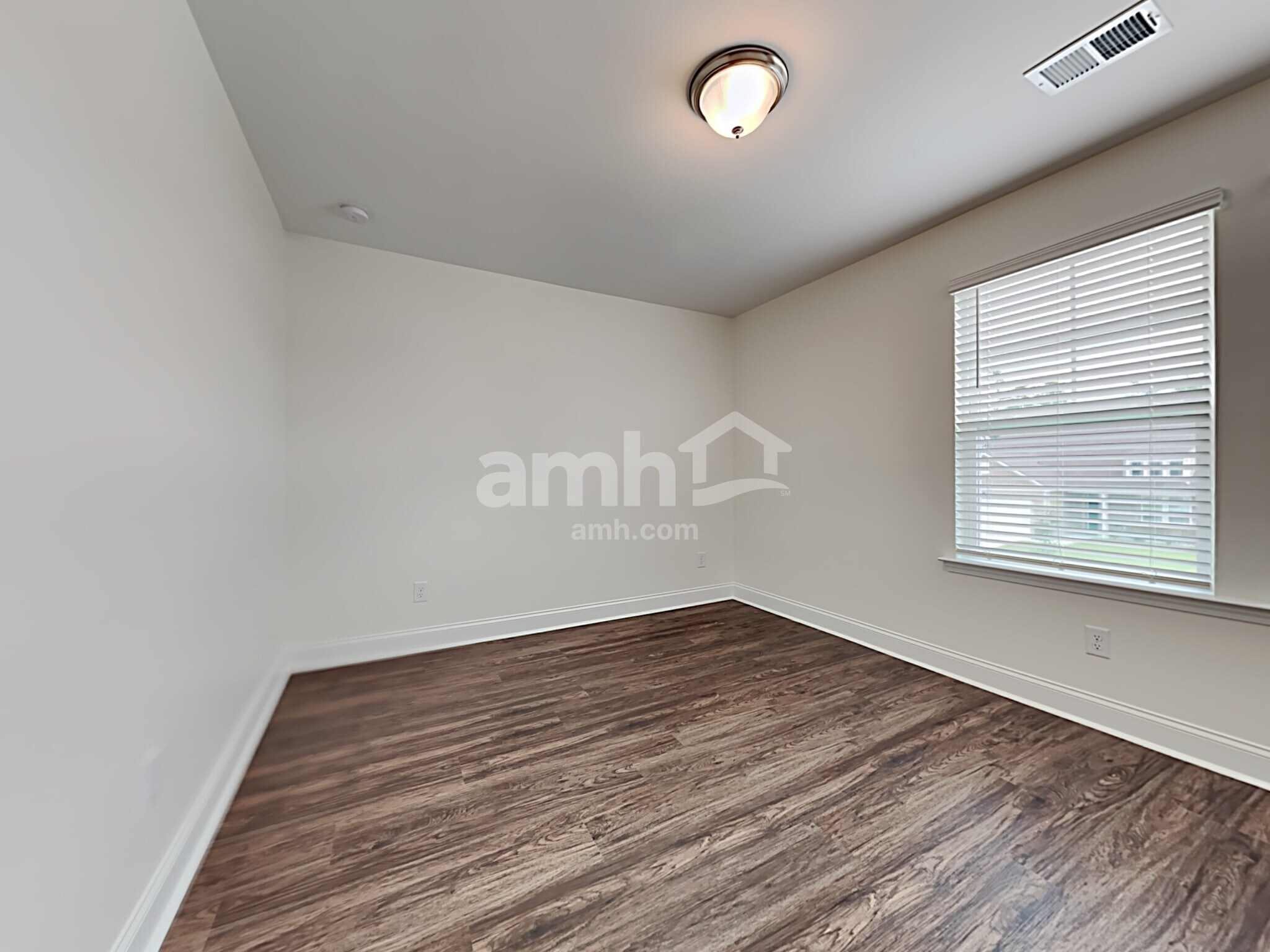 Building Photo - 281 Bering Ln