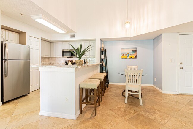 Building Photo - End-Unit 3-Bed Condo Near Downtown Naples & Beaches | Gated Resort-Style Community