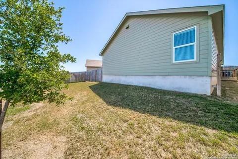 Building Photo - 22 Silos Meadows