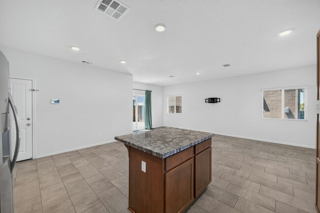 Building Photo - 3424 Bayou Way
