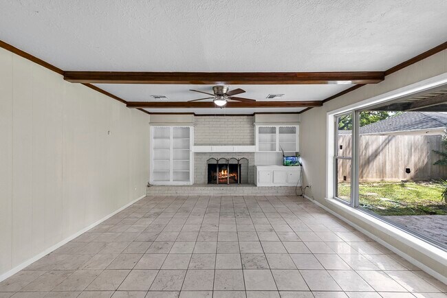 Building Photo - 11319 Briar Forest Dr