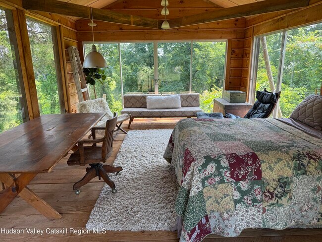 Building Photo - 16 Spring Rd