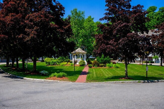 Building Photo - 701 Sherwood Forest Ln