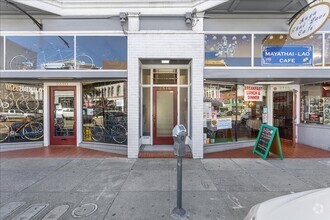 Building Photo - 2318 Santa Clara Ave