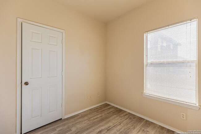 Building Photo - 7226 Golf Way