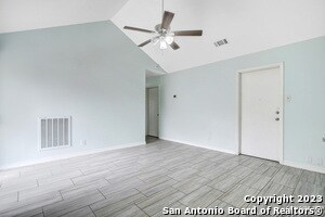 Building Photo - 5531 Ivanhoe St