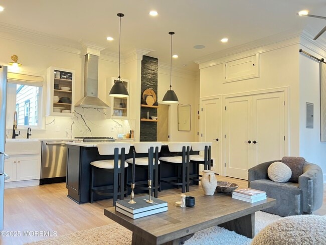 Building Photo - 164 Glenwood Ave