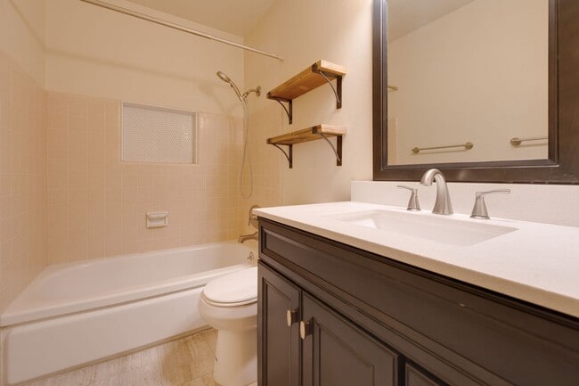 Building Photo - 5113 Sitton Way