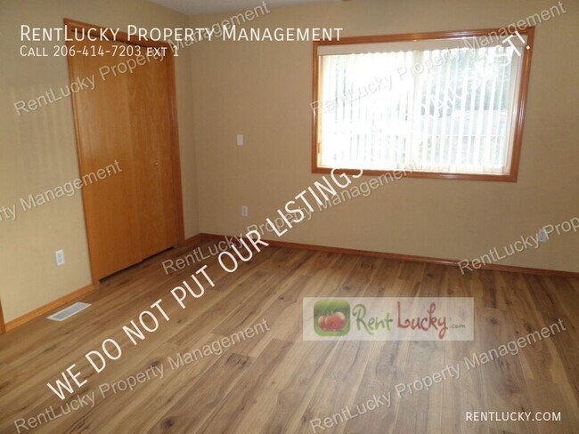 Building Photo - 5039 S 178th St