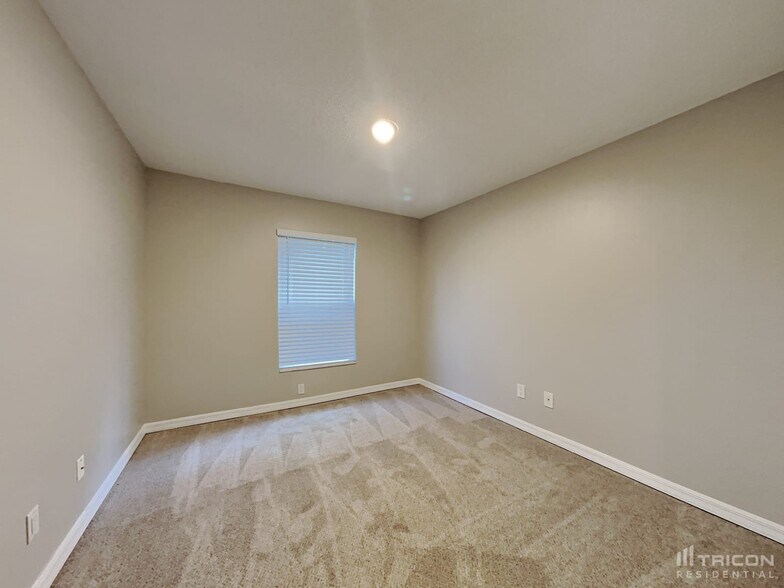 Building Photo - 2636 Cahill Way
