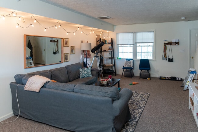 Building Photo - Chester Centre Apartments