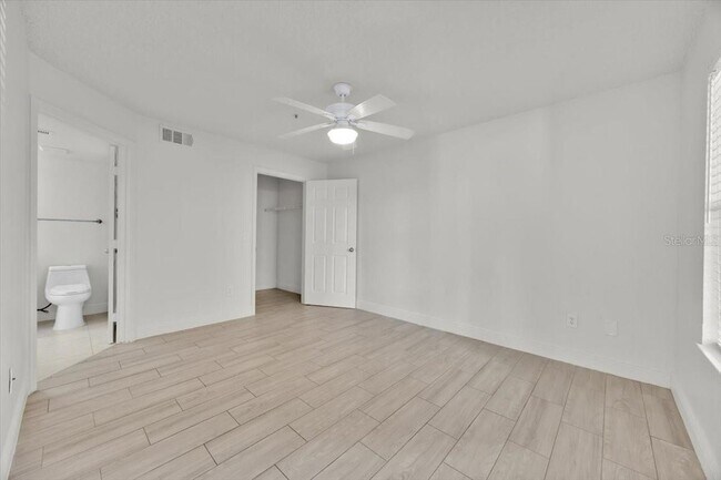 Building Photo - 2212 Grand Cayman Ct