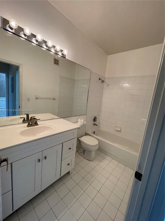 Building Photo - 5893 Plum Harbor Cir