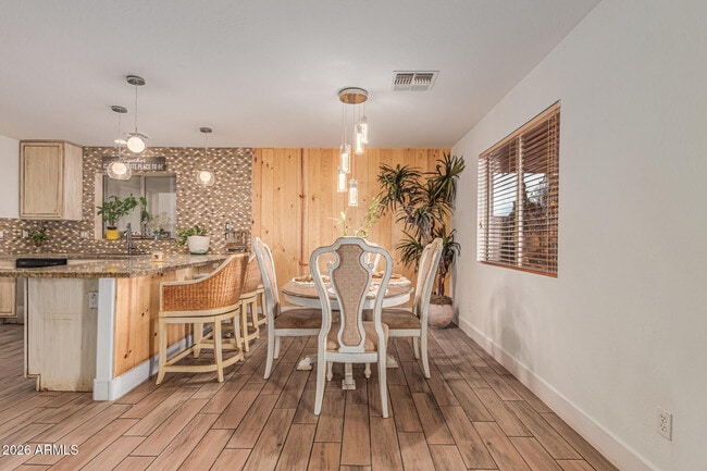 Building Photo - 11114 W Pierson St