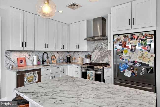 Building Photo - 1634 14th St NW