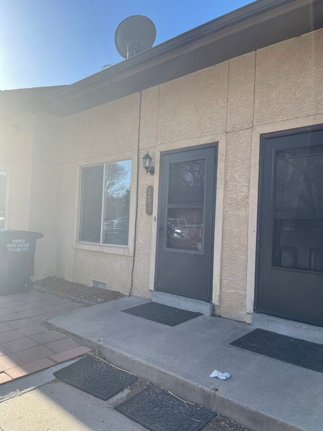 Primary Photo - $1061 | 2BR/1BA | Cute Duplex in Fountain ...