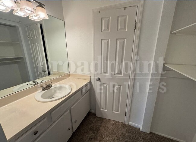 Building Photo - 1158 Corral Glen