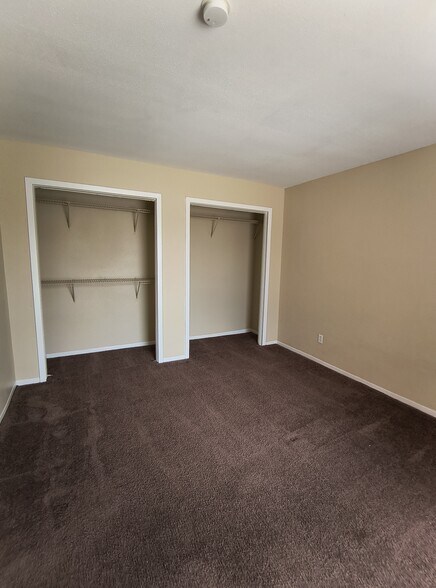 Building Photo - 218 Plaza Verde Dr