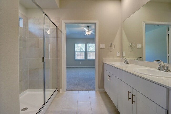 Building Photo - 3410 Pat Mayse Dr