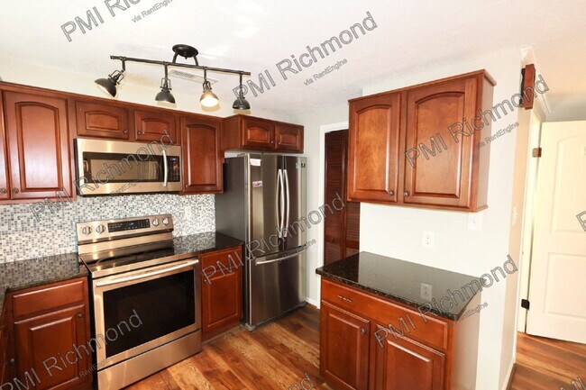 Building Photo - 4802 Ballyshannon Ct