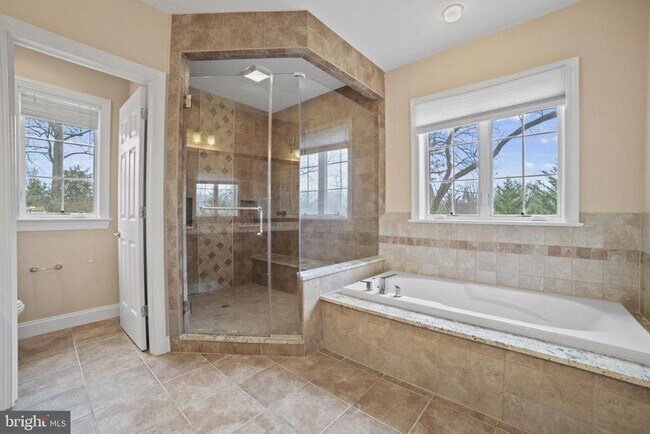 Building Photo - 5709 Wilson Ln