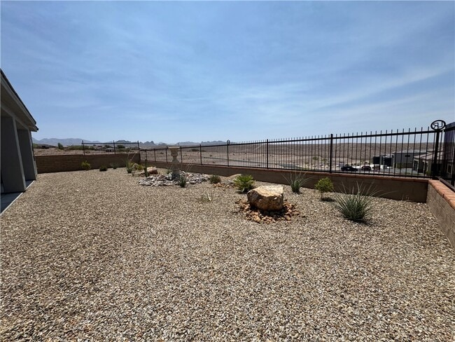 Building Photo - 3040 Fort Mojave Dr