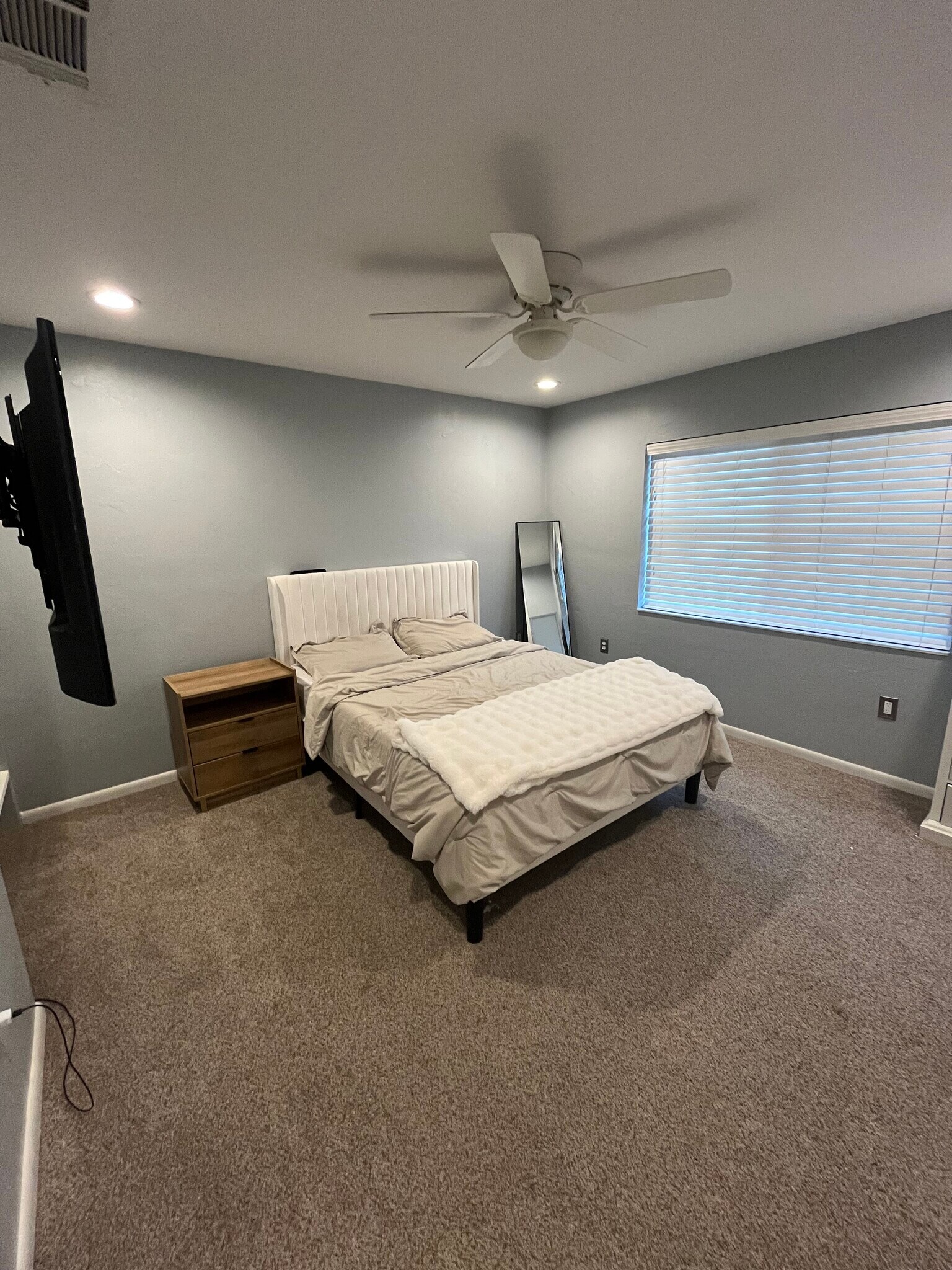 Building Photo - 2635 SW 35th Pl