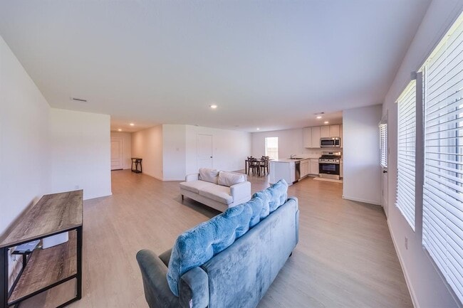 Building Photo - 18208 Pontecorvo Ln