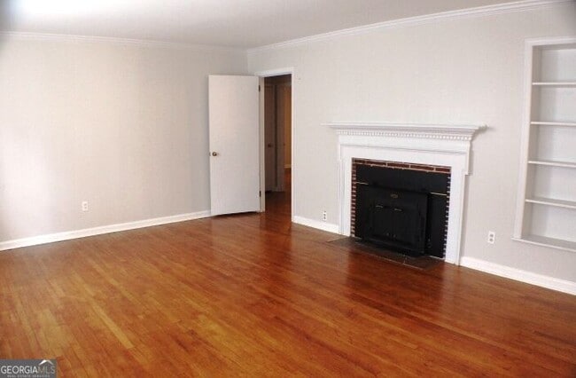 Building Photo - 106 Oakhurst St