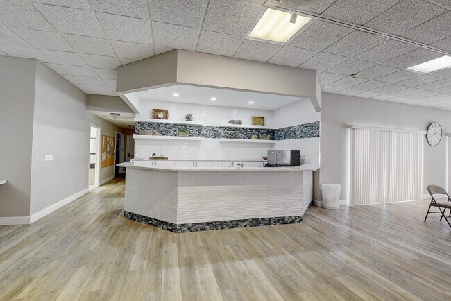 Building Photo - 2717 Florida Blvd