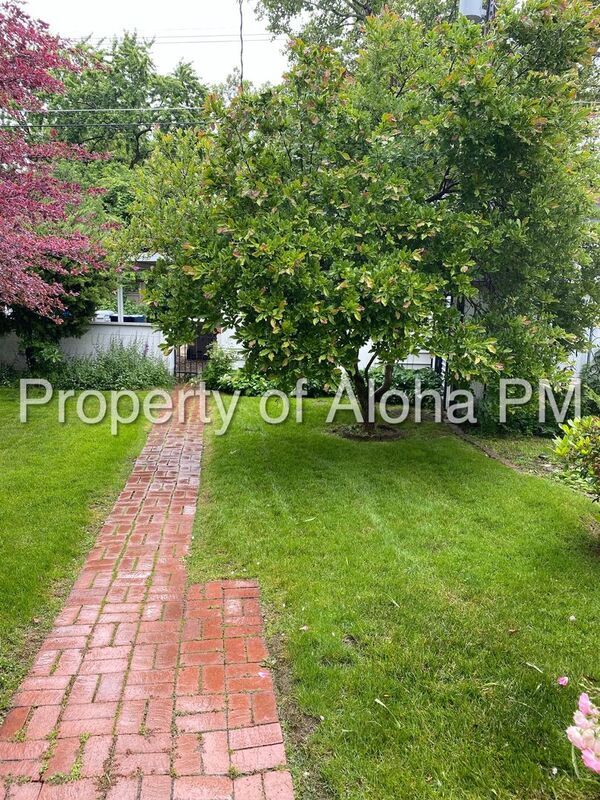 Building Photo - 1606 N 22nd St