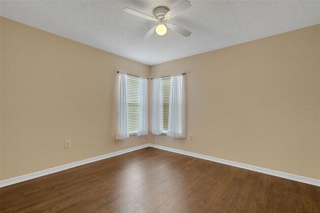 Building Photo - 654 Lake Clark Pl