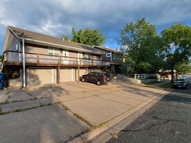 Building Photo - 316 Lewis St S