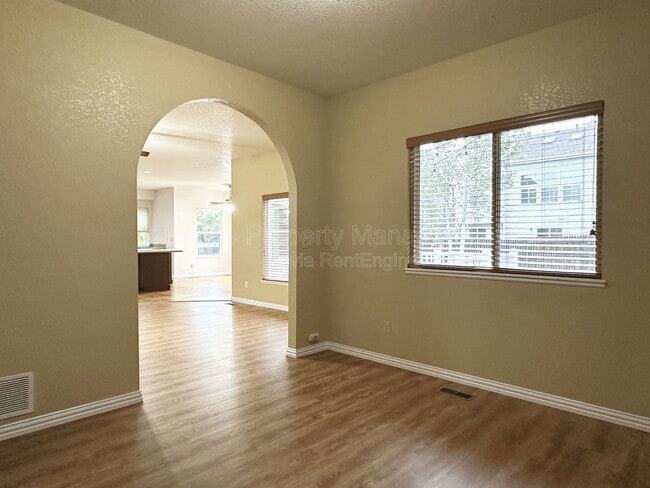 Building Photo - 4420 Cobbleskill Dr