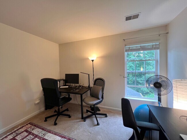 Building Photo - 5920 Nicolet Ct