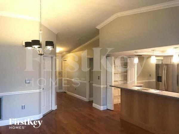 Building Photo - 17261 Oriole Rd