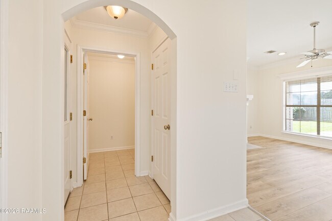 Building Photo - 133 Wild Rose Ln