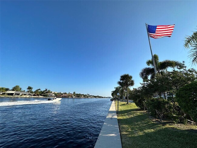 Primary Photo - 6295 Bay Club Dr