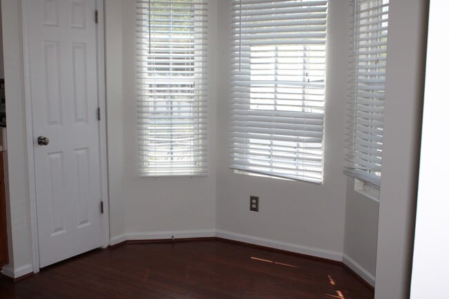 Building Photo - 2802 Gross Ave