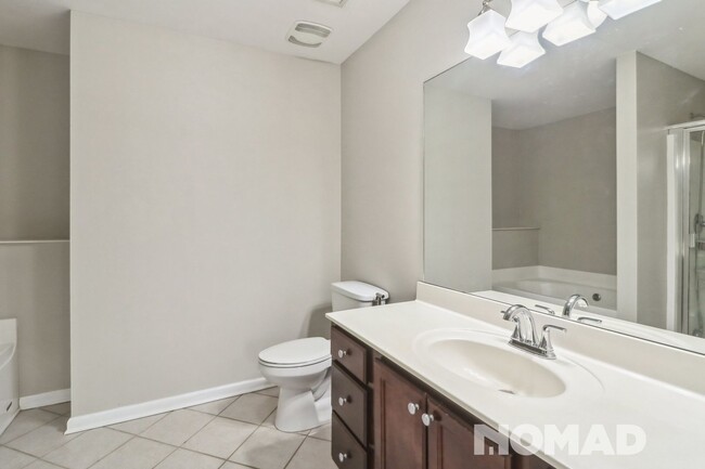 Building Photo - Charming 3BR Townhome in Decatur