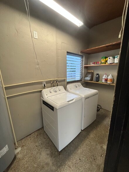 Building Photo - 1503 Noble Pl