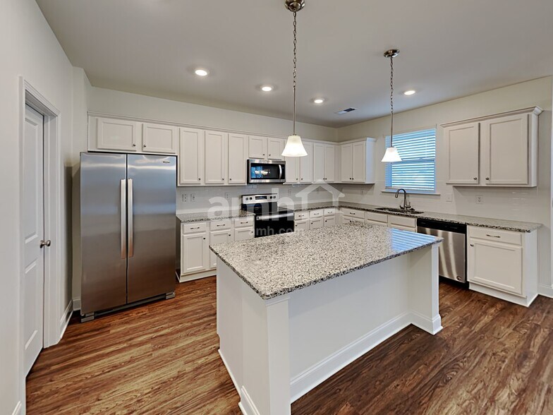 Building Photo - 2134 Laurel Vlg Cir