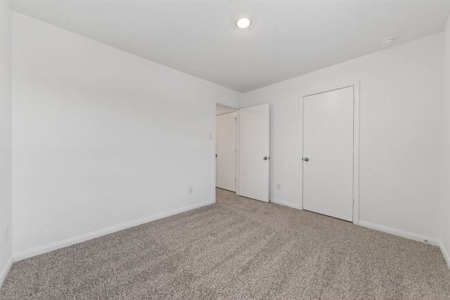 Building Photo - 2065 E Gemini Dr