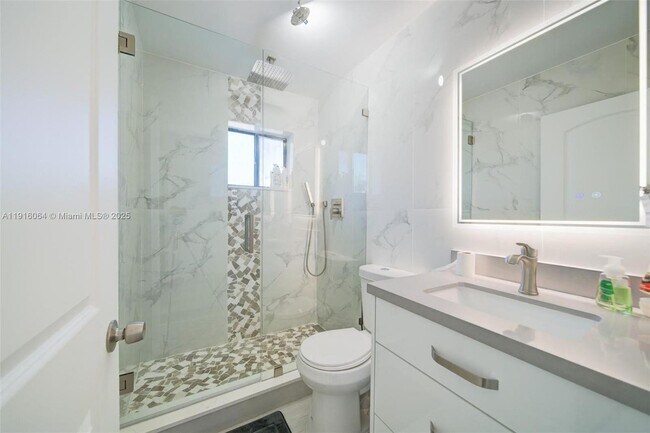 Building Photo - 2 Snipe Rd