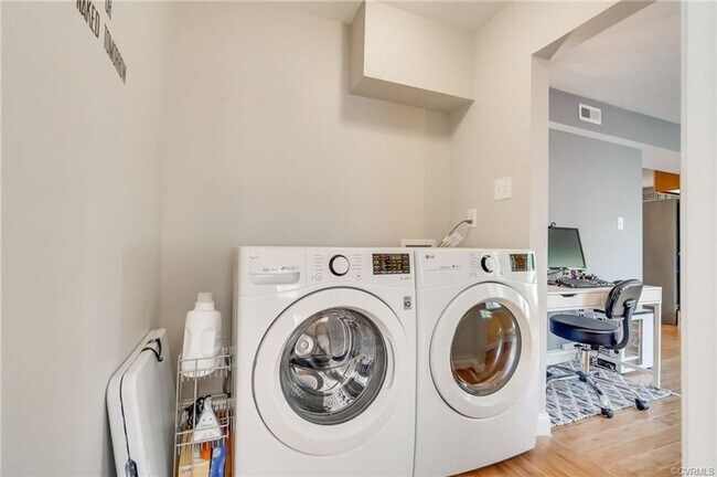 Building Photo - Sauer's Garden Gem: Lovely 3 Bedroom, 1.5 ...