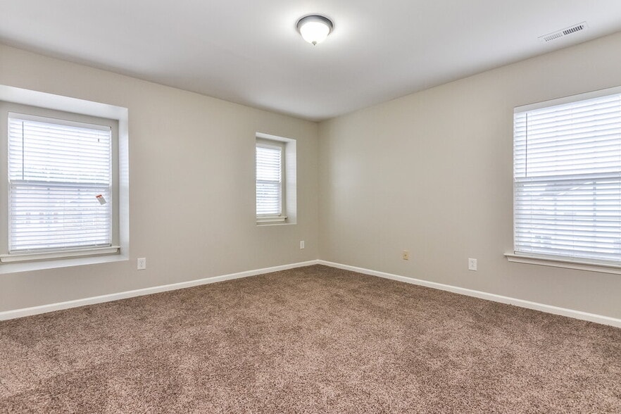 Building Photo - 6539 Guard Hill Dr