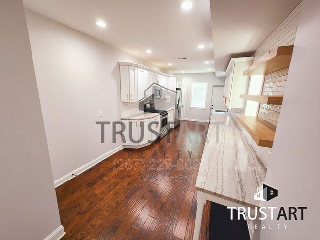 Building Photo - 2225 N Hancock St