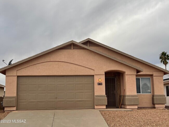 Building Photo - 3712 Fighting Falcon Dr