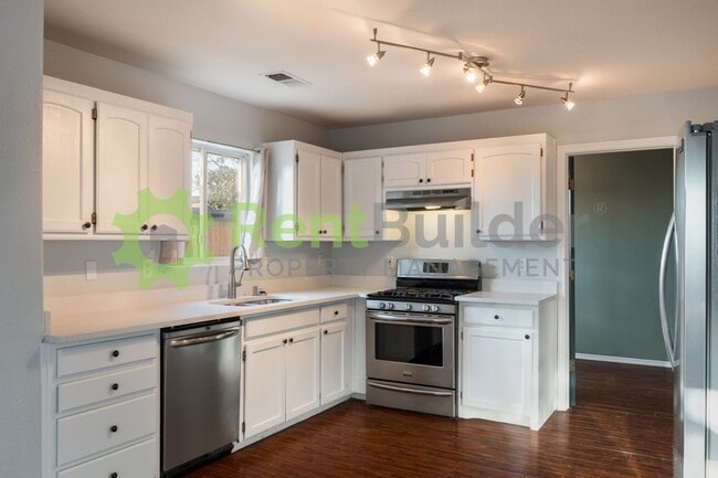 Building Photo - !!!JUST REDUCE!!! CALL US TODAY AT (505) 808-6467 TO SCHEDULE A CONVENIENT SHOWING